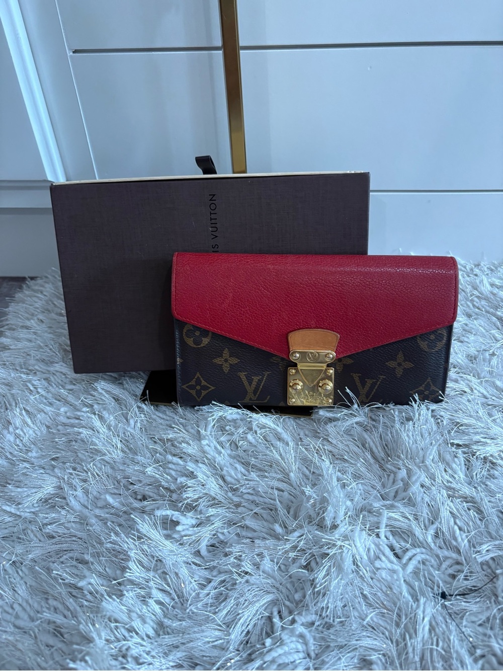 Louis Vuitton Pallas in cerise Red and Brown Monogram S Lock Wallet
